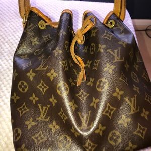 Louis Vuitton petit noe
